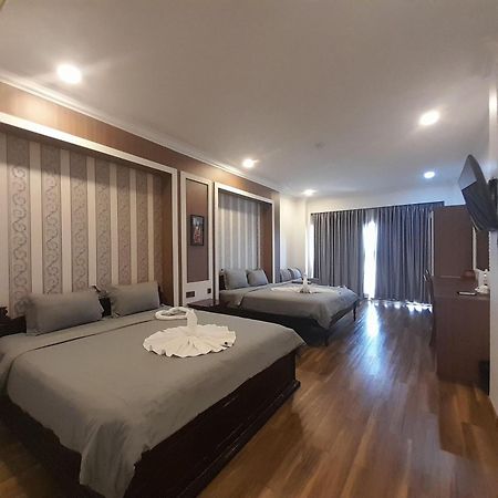 4 Rivers Hotel Phnom Penh Esterno foto