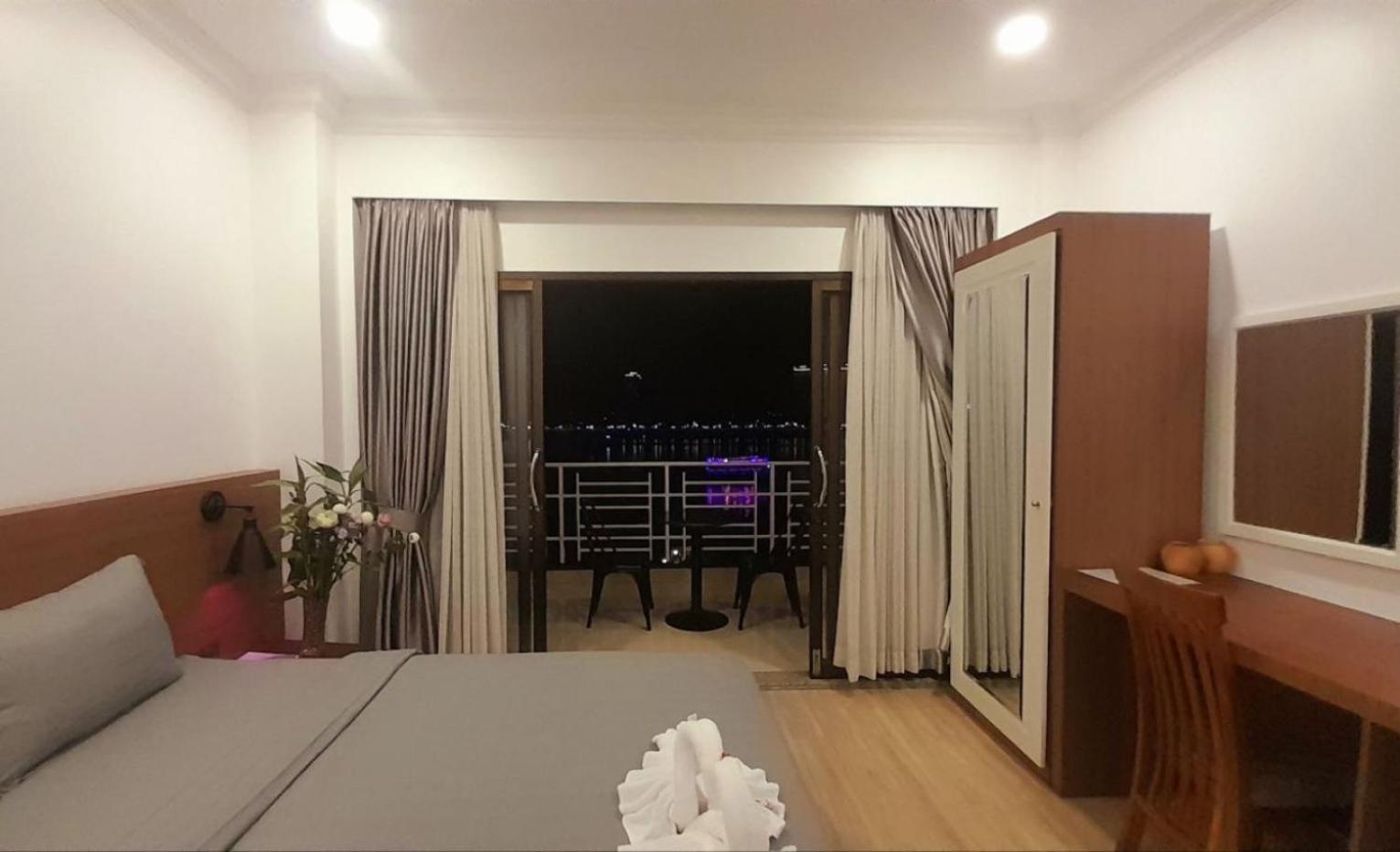 4 Rivers Hotel Phnom Penh Esterno foto