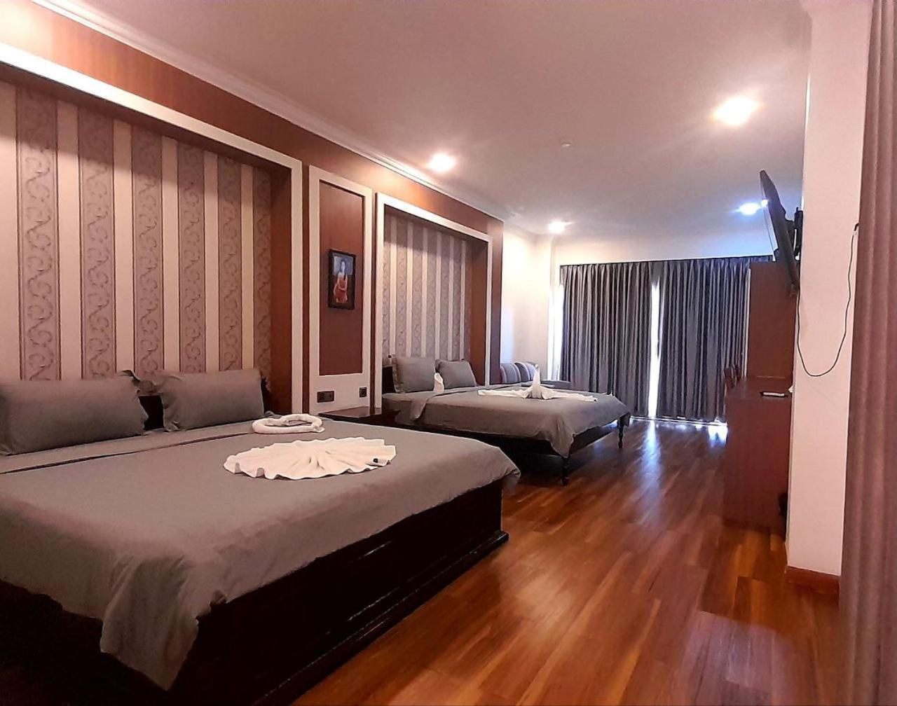 4 Rivers Hotel Phnom Penh Esterno foto