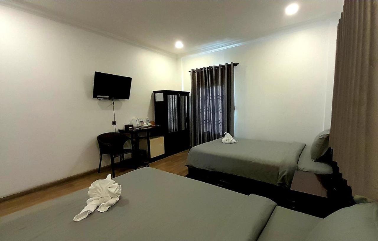 4 Rivers Hotel Phnom Penh Esterno foto
