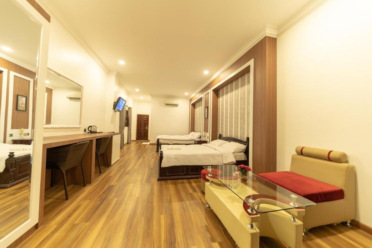 4 Rivers Hotel Phnom Penh Esterno foto