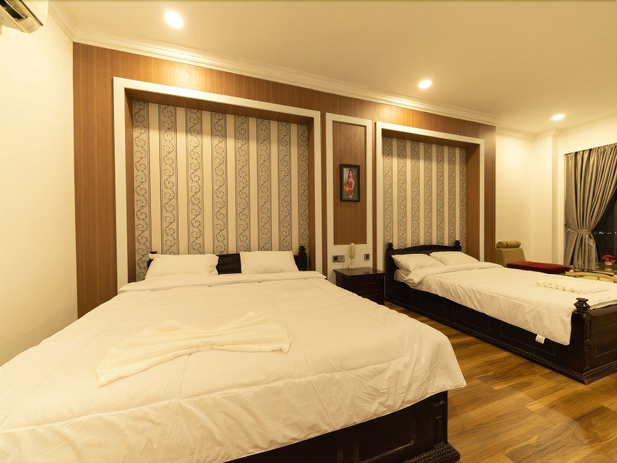4 Rivers Hotel Phnom Penh Esterno foto