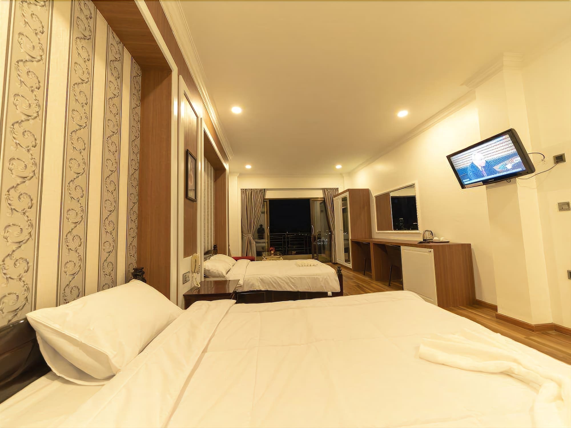 4 Rivers Hotel Phnom Penh Esterno foto
